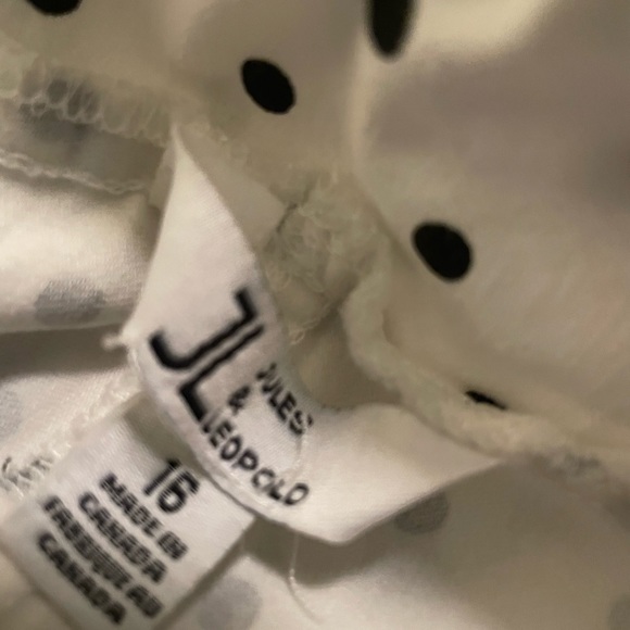 Polka Dot Black/White Stretch Capri Pant - Picture 3 of 8